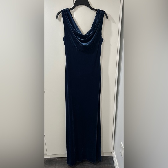 Navy Blue velvet Vince Camuto dress in a size 6 - Picture 3 of 3